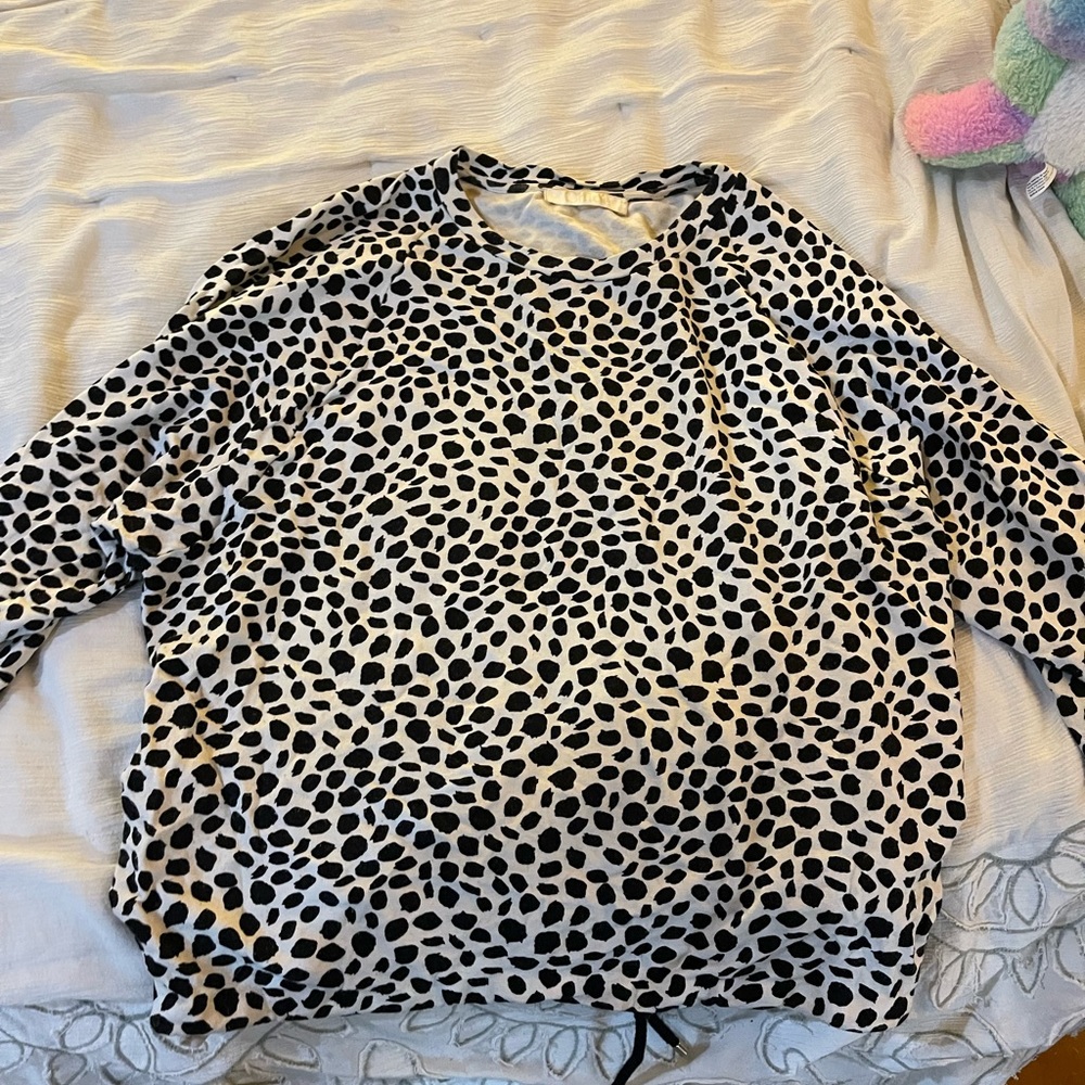 Chloe long sleeve sweatshirt in leaped size L/XL